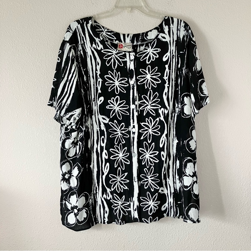 HILO HATTIE Button Up Tunic Blouse 1X Short Sleeve Shirt Tropical Floral Hawaii